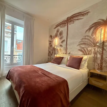 Scarlett 4 Bedroom Next To The Croisette Daire Cannes
